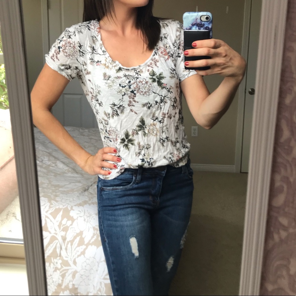 Lucky Brand 🍀 Floral Print T Shirt
